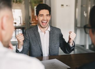 Erfolgreicher beim Bewerbungsgespräch: Mit psychologischer Finesse zum Traumjob Erfolgreicher beim Bewerbungsgespräch