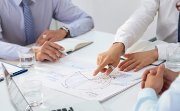 Krisen und Umbruchsituationen agil managen mit der OKR-Methode Krisen und Umbruchsituationen agil managen mit der OKR-Methode