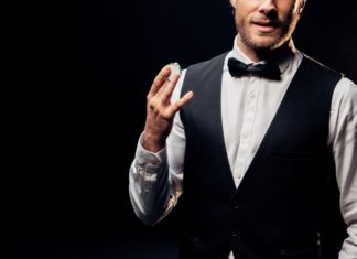 Im Casino arbeiten: Perspektiven und Möglichkeiten Im Casino arbeiten: Perspektiven und Möglichkeiten