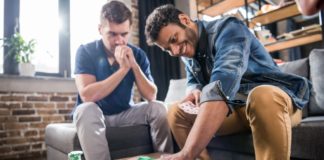 Pokerfähigkeiten, die Ihnen helfen können, die Karriereleiter zu erklimmen