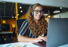 Weiterbildung oder Studium? Der Karriere auf die Sprünge helfen Weiterbildung oder Studium