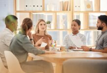 Schlüsselqualifikationen im Projektmanagement, damit Unternehmen mit weniger mehr erreichen Schlüsselqualifikationen im Projektmanagement