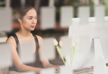 Berufsbegleitend ein Bachelorstudium absolvieren: Chancen, Herausforderungen und Tipps Berufsbegleitend ein Bachelorstudium absolvieren