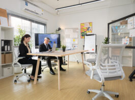 Als Jungunternehmer in einem neuen Büro durchstarten Als Jungunternehmer in einem neuen Büro durchstarten